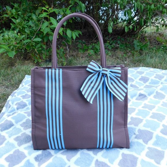 Adorable  MWW markets (Manual Woodworkers and Weavers) Tote - Picture 2 of 9